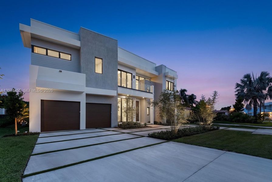 Front exterior of a new home in , Boca Raton, FL, highlighting curb appeal (Image 28).