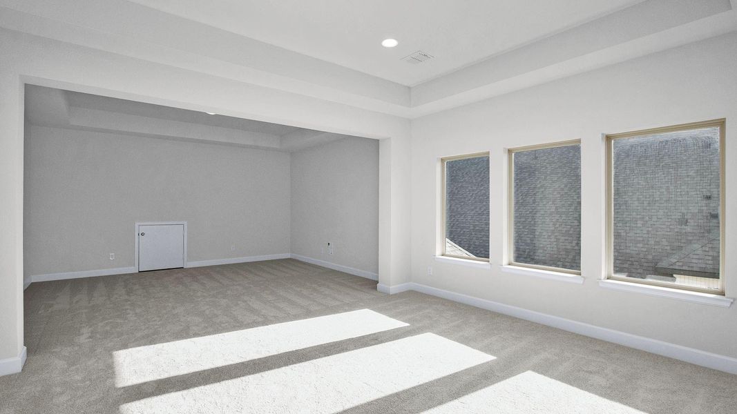 Spacious, unfurnished interior of a new home in Riceland, Mont Belvieu (Image 18).