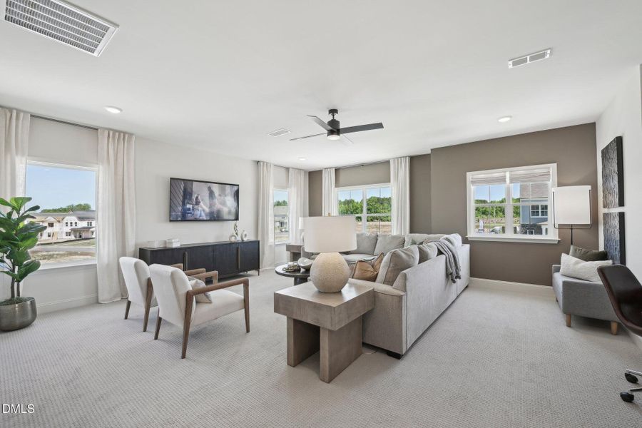 27-web-or-mls-296 Marvel Drive-2904-027