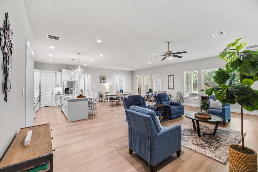 Furnished interior view inside a new home in Ridgelake Shores, Montgomery (Image 35).