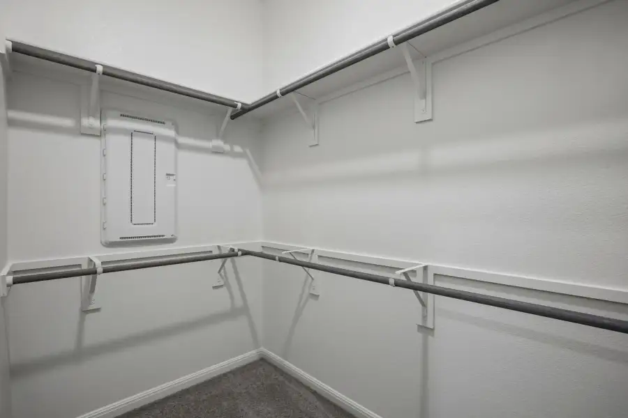 Spacious, unfurnished interior of a new home in Trinity Ranch, Elgin (Image 26).