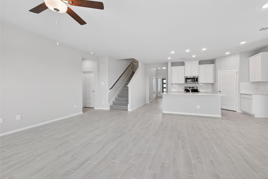 Spacious, unfurnished interior of a new home in Grand Magnolia, Magnolia (Image 20). Spacious, unfurnished interior of a new home in Grand Magnolia, Magnolia (Image 20).