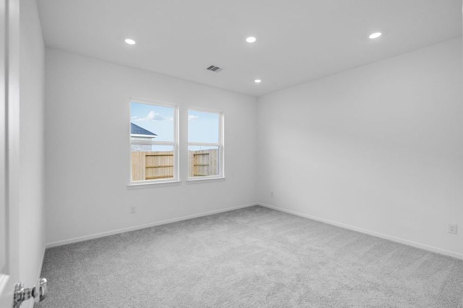 Spacious, unfurnished interior of a new home in Brookewater 45s, Rosenberg (Image 19). Spacious, unfurnished interior of a new home in Brookewater 45s, Rosenberg (Image 19).