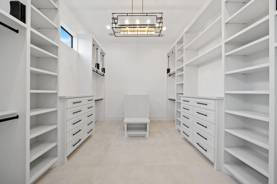 Image 35 of a home in .