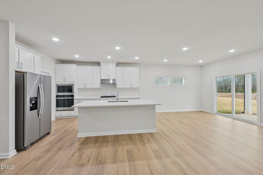 15-web-or-mls-Raleigh - Oak Manor - 500