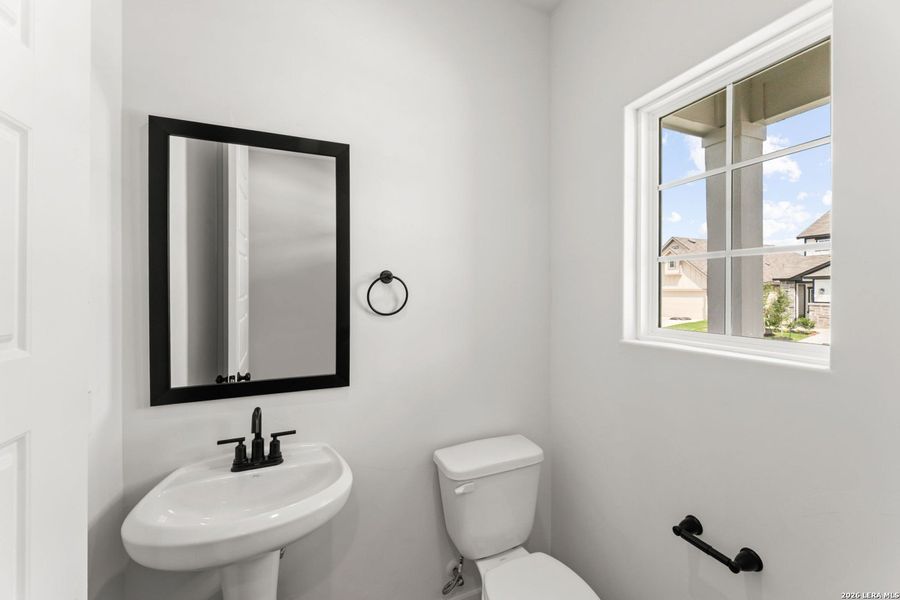 Furnished interior view inside a new home in Veranda Designer, San Antonio (Image 7). Furnished interior view inside a new home in Veranda Designer, San Antonio (Image 7).