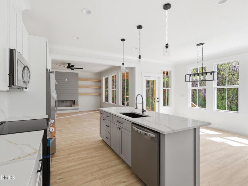 017_img_7909_autoremove_23404572