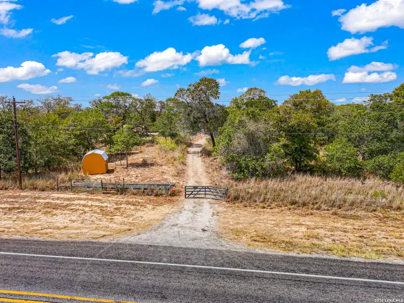 Natural landscape and outdoor views near  in Seguin (Image 27).