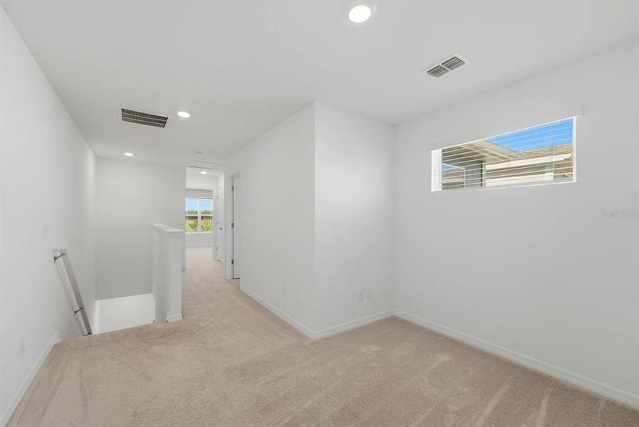 Spacious, unfurnished interior of a new home in , Winter Garden (Image 21). Spacious, unfurnished interior of a new home in , Winter Garden (Image 21).