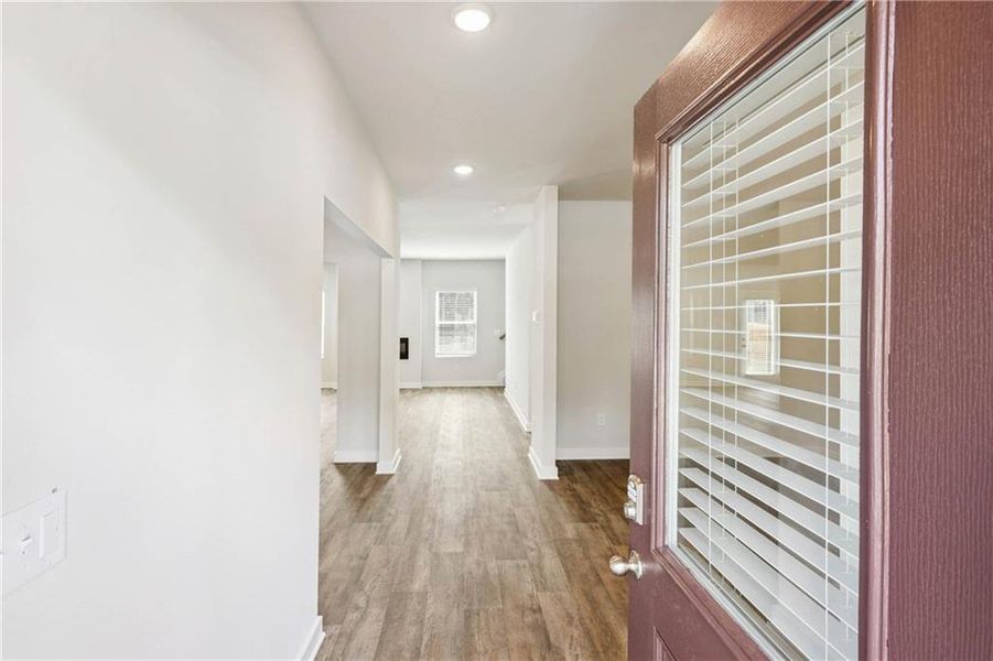 Spacious, unfurnished interior of a new home in Conner Springs, Social Circle (Image 12).
