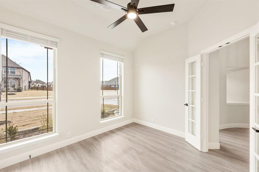 Spacious, unfurnished interior of a new home in Silo Mills, Joshua (Image 37). Spacious, unfurnished interior of a new home in Silo Mills, Joshua (Image 37).