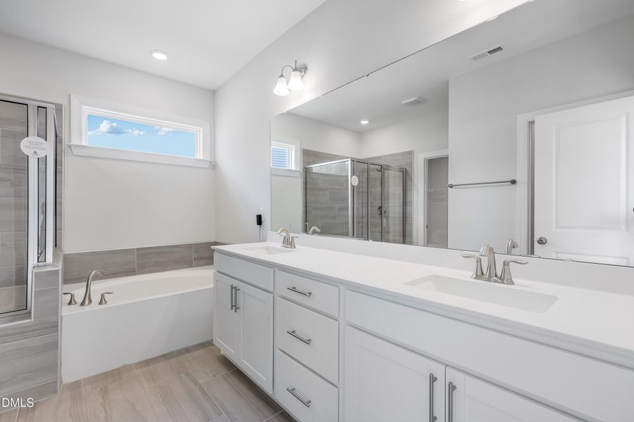 SUN_EdgeAuburn_Pic_1120TopazCave-31