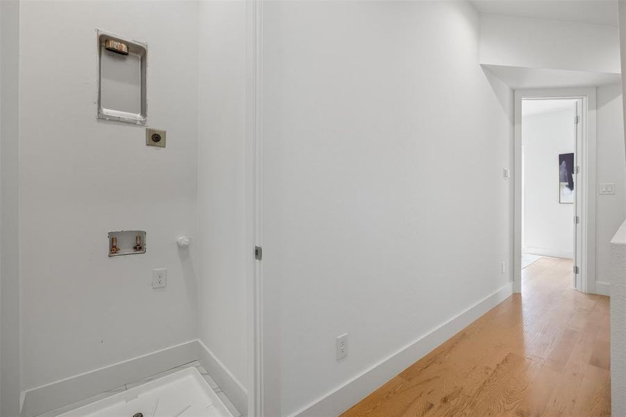 Spacious, unfurnished interior of a new home in , Dallas (Image 21).