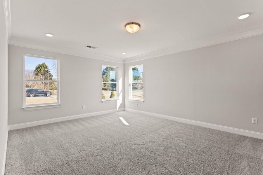 Spacious, unfurnished interior of a new home in Founders Club, Moore (Image 26).