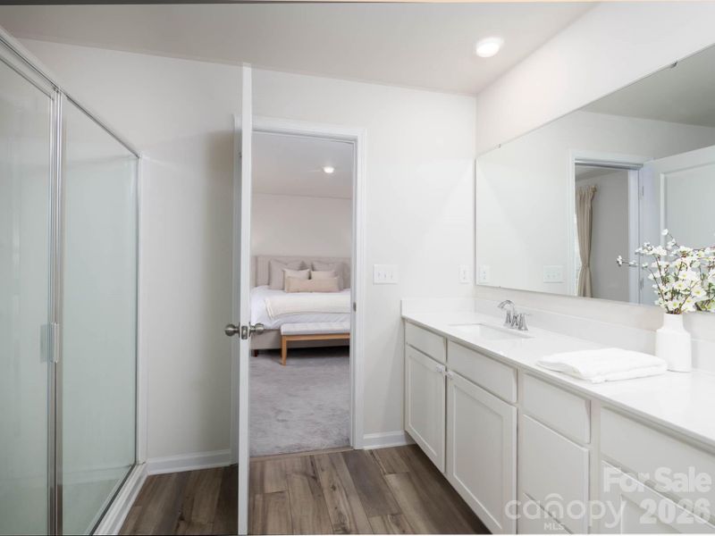 Primary ensuite bath