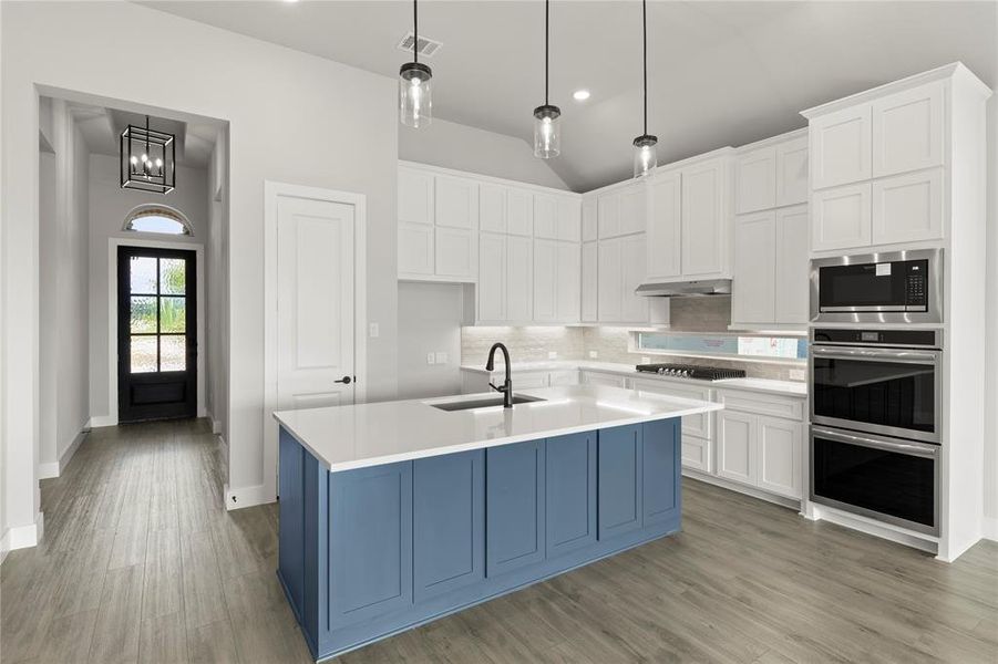 11. 2505 Rolling Hills - Kitchen (2) 11. 2505 Rolling Hills - Kitchen (2)