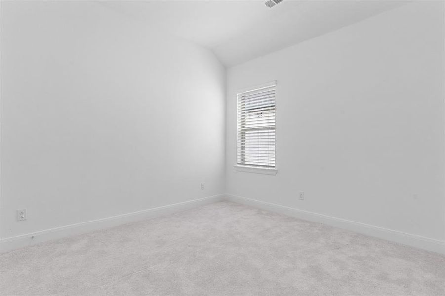 Spacious, unfurnished interior of a new home in , Van Alstyne (Image 29).