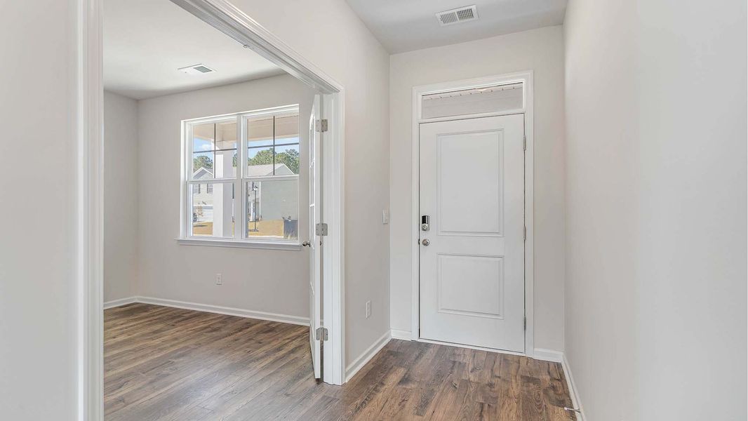 Image 19 of a home in Auberon Woods.