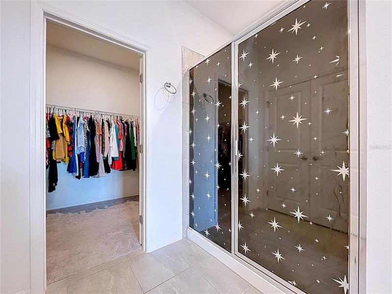 Furnished interior view inside a new home in Covered Bridge at Liberty Bluff, Haines City (Image 41).