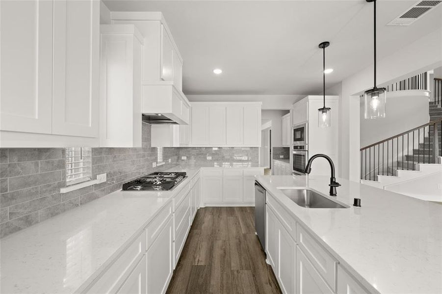 1609 Whisperwood Kitchen3