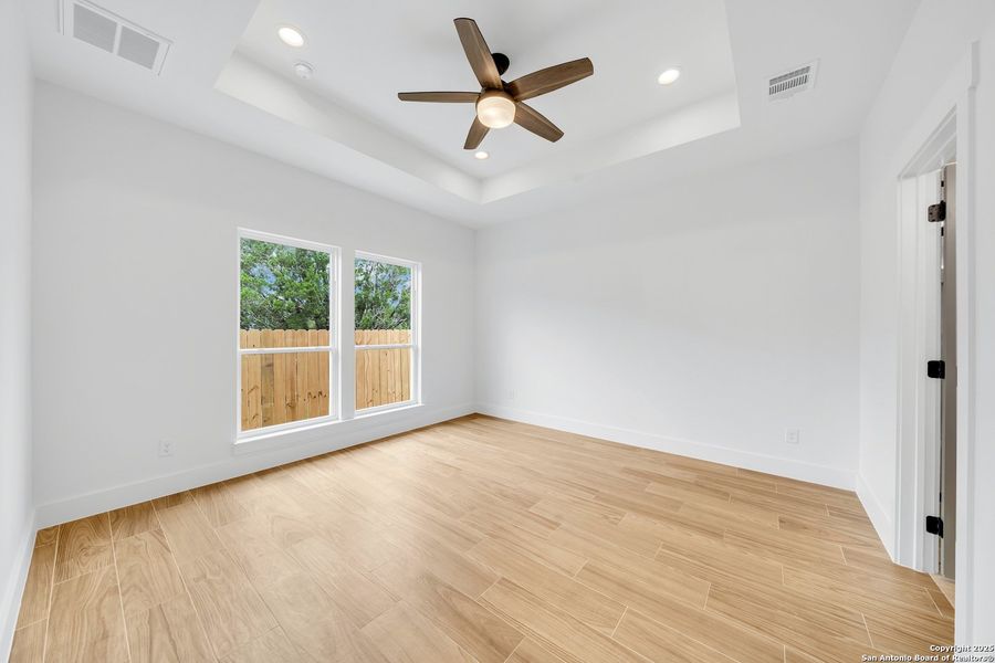 Spacious, unfurnished interior of a new home in , Spring Branch (Image 15).