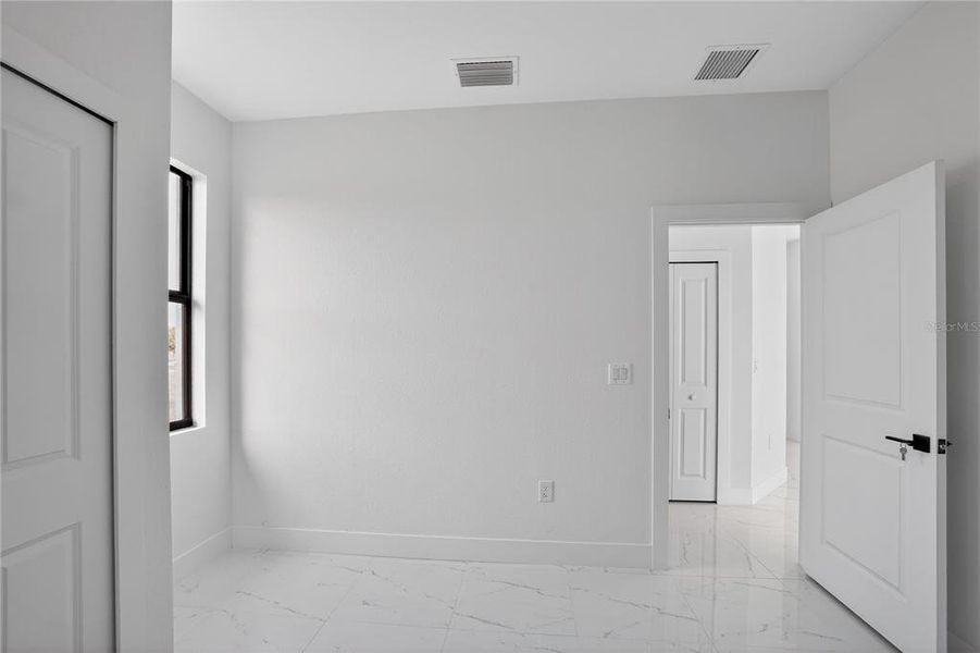 Spacious, unfurnished interior of a new home in , Rotonda West (Image 44).