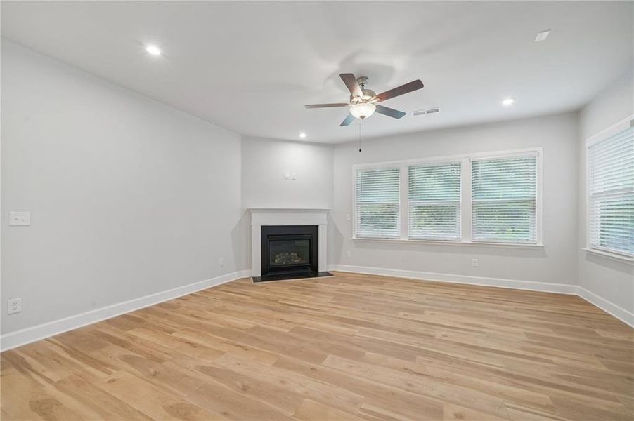 Spacious, unfurnished interior of a new home in Bennett Park, Grayson (Image 17).
