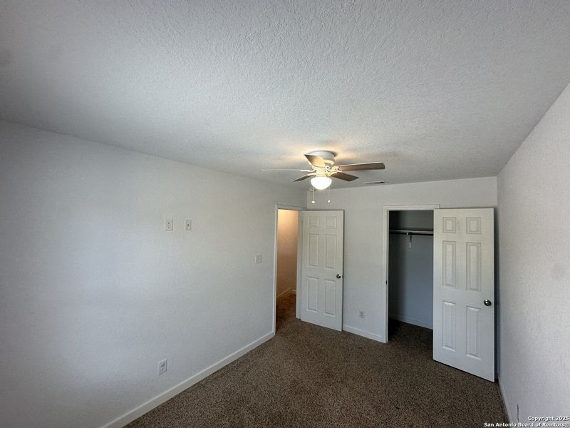 Spacious, unfurnished interior of a new home in , San Antonio (Image 4).