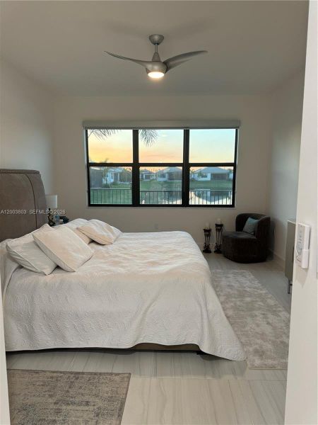 Furnished interior view inside a new home in , Port St. Lucie (Image 34).