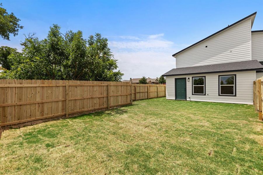 Exterior details and patio area of a home in , Robinson (Image 29).