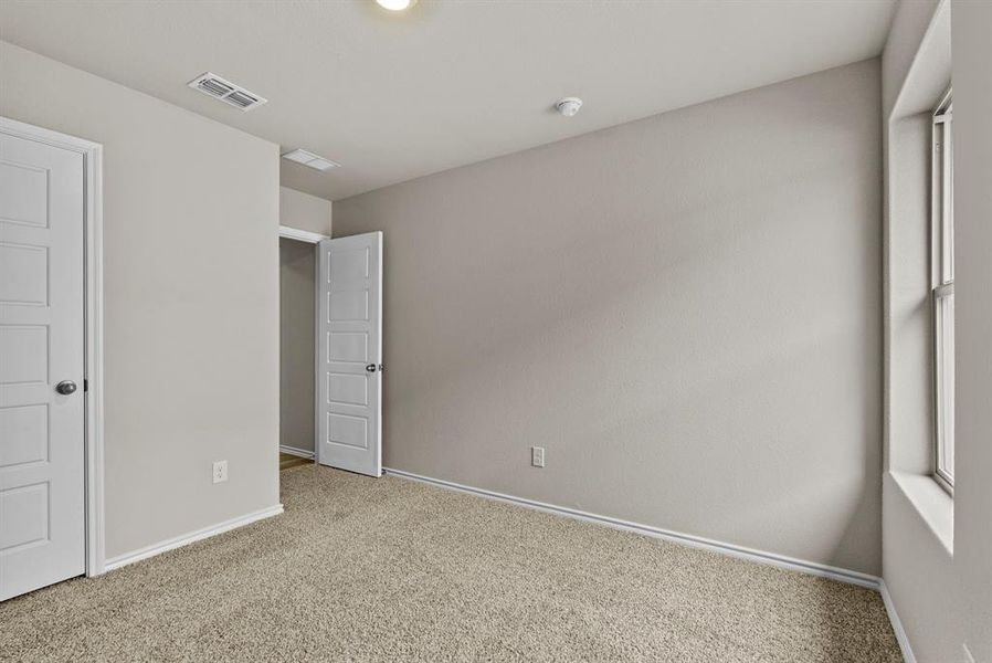 Spacious, unfurnished interior of a new home in , Fort Worth (Image 18).