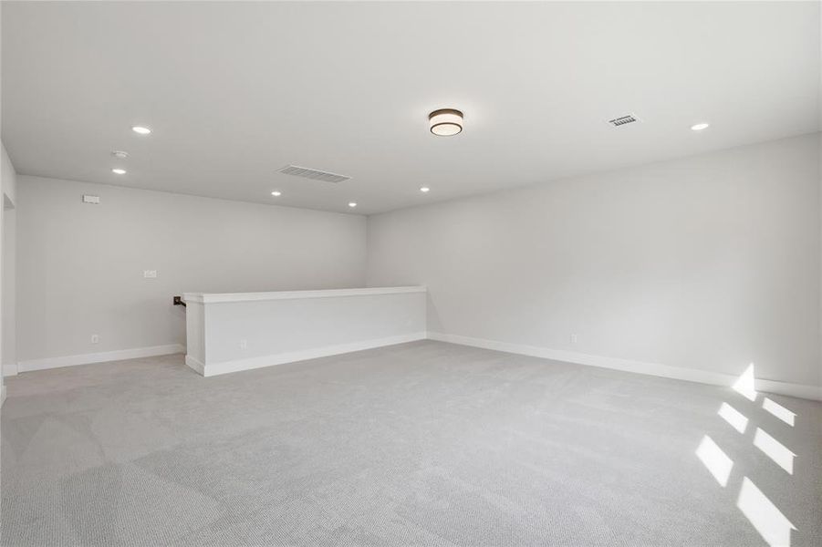 Spacious, unfurnished interior of a new home in Talon Hills, Fort Worth (Image 31).