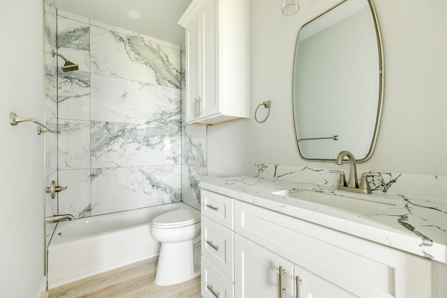 Furnished interior view inside a new home in , Galveston (Image 12).