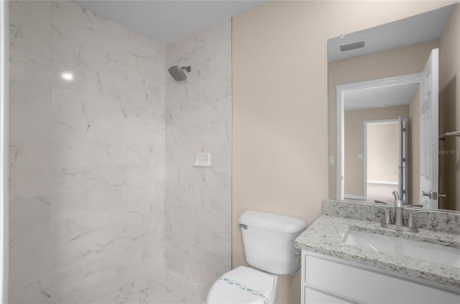 Furnished interior view inside a new home in , Floral City (Image 9).