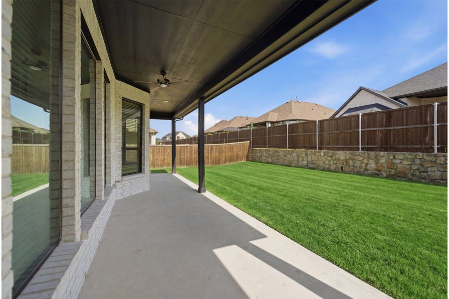 Exterior details and patio area of a home in Sonoma Verde, Rockwall (Image 4).