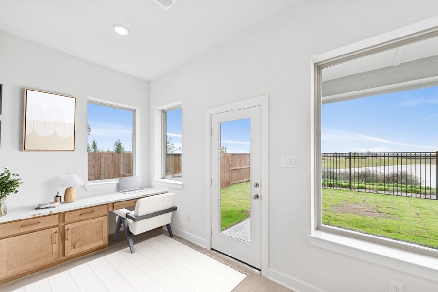 Furnished interior view inside a new home in Meridiana 55' Homesites, Manvel (Image 8). Furnished interior view inside a new home in Meridiana 55' Homesites, Manvel (Image 8).