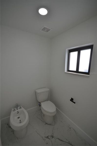 Image 47 of a home in .