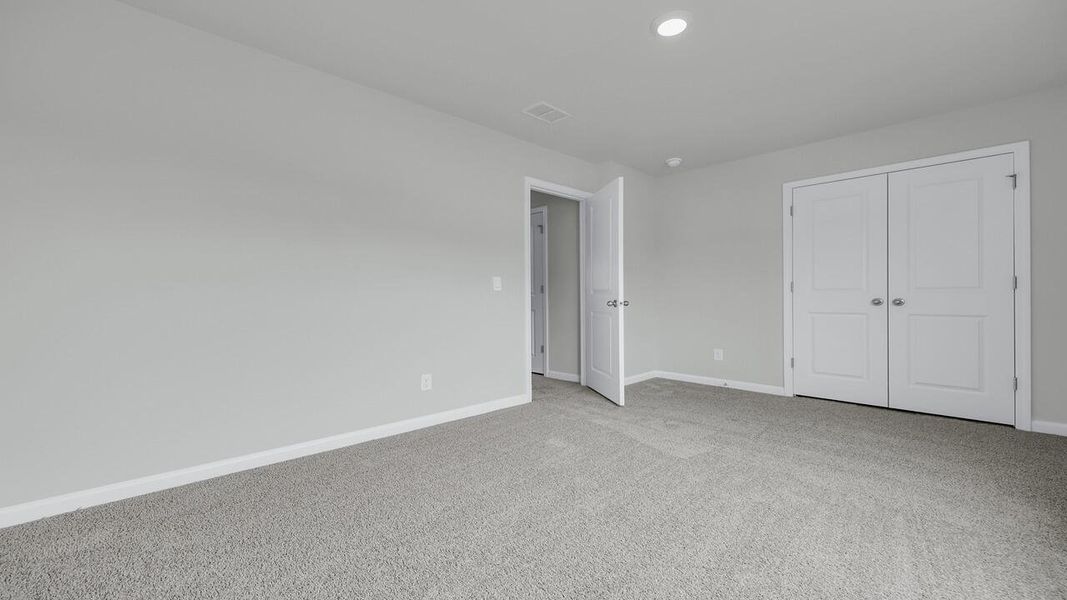 Spacious, unfurnished interior of a new home in Hillcrest, Ravenel (Image 14).