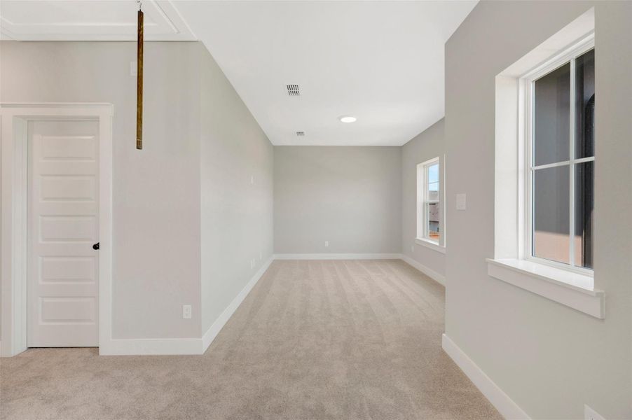 Spacious, unfurnished interior of a new home in Elyson - Grove Row Collection, Katy (Image 12).