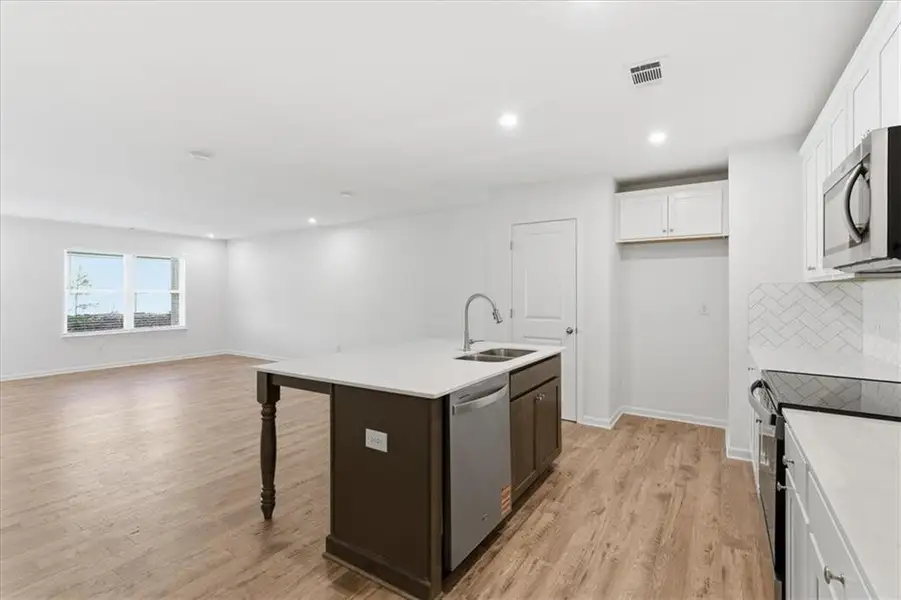 Furnished interior view inside a new home in Silver Leaf, Dawsonville (Image 7).