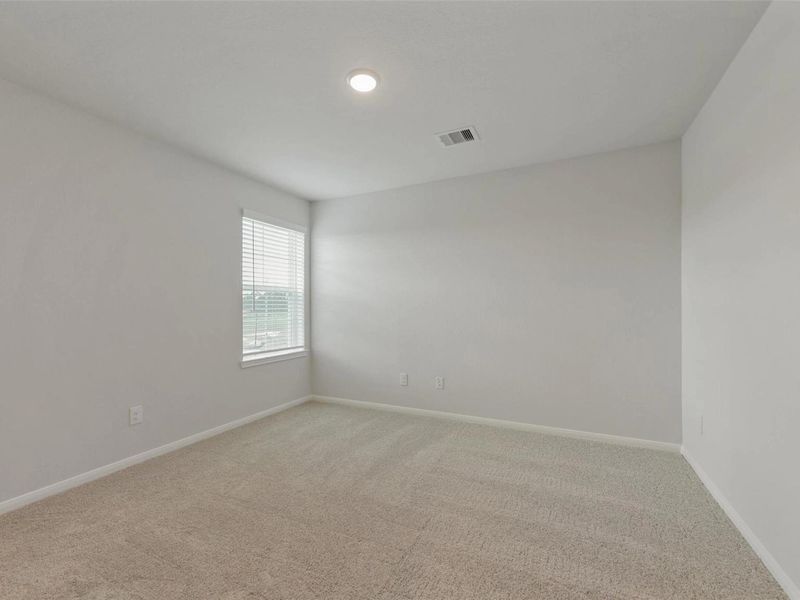 Spacious, unfurnished interior of a new home in The Villages at WestPointe, Dayton (Image 31).