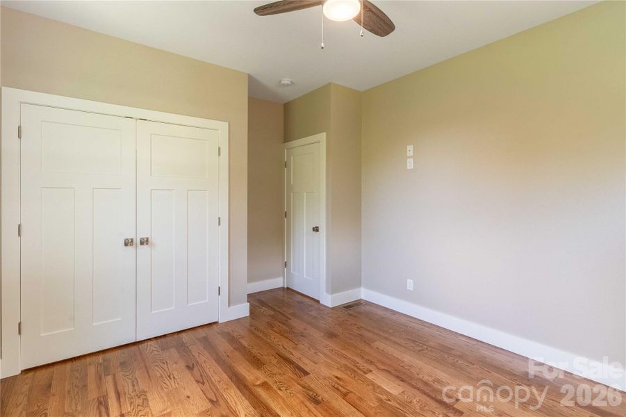 Spacious, unfurnished interior of a new home in , Asheville (Image 30).