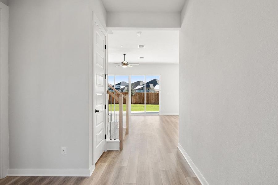 Spacious, unfurnished interior of a new home in Heritage, Dripping Springs (Image 33).