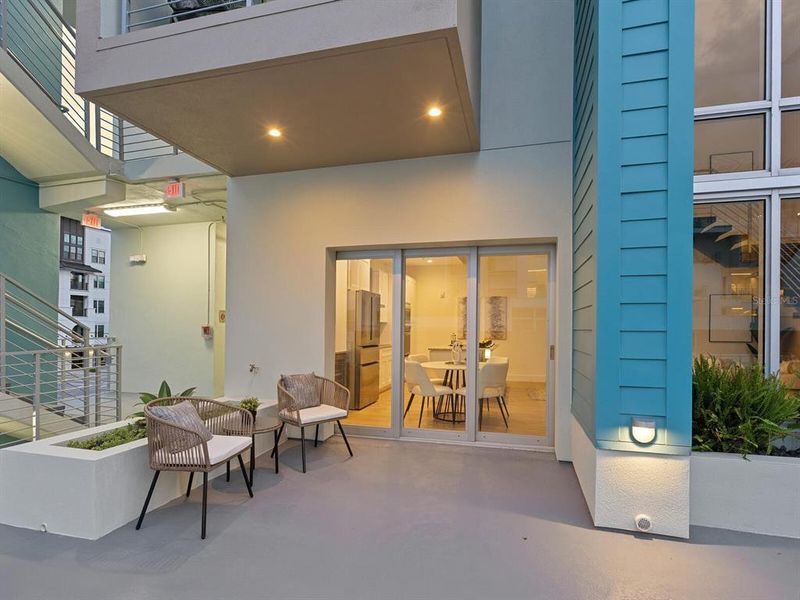 Furnished interior view inside a new home in , Sarasota (Image 43).