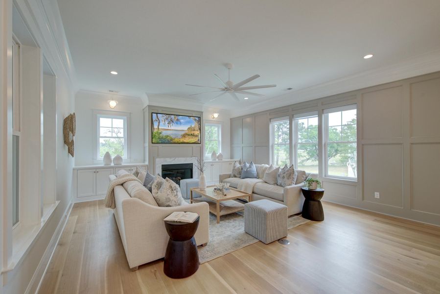 Furnished interior view inside a new home in Daniel Island Park, Charleston (Image 53).