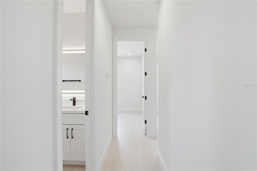 Spacious, unfurnished interior of a new home in , North Port (Image 40).