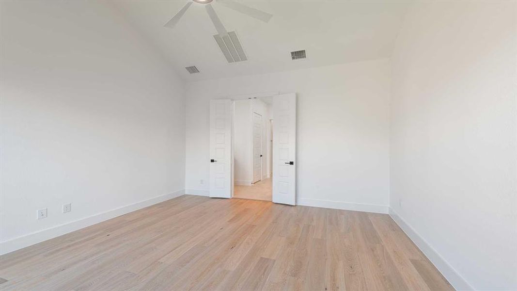 Spacious, unfurnished interior of a new home in Fields 50', Frisco (Image 24). Spacious, unfurnished interior of a new home in Fields 50', Frisco (Image 24).