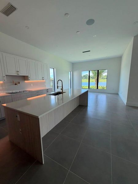 Image 21 of a home in .