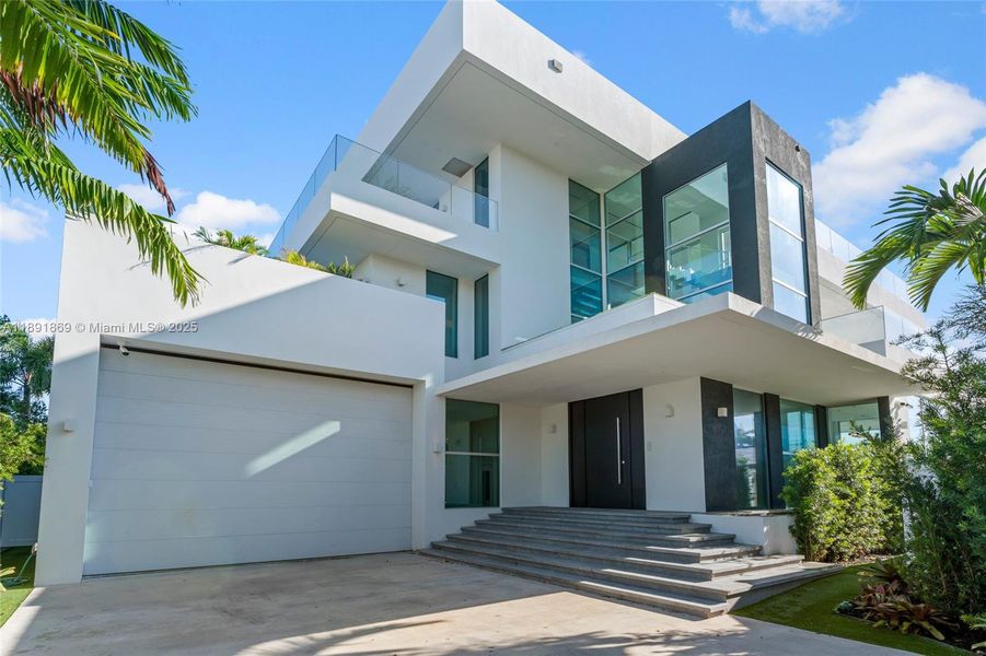 Image 63 of a home in .