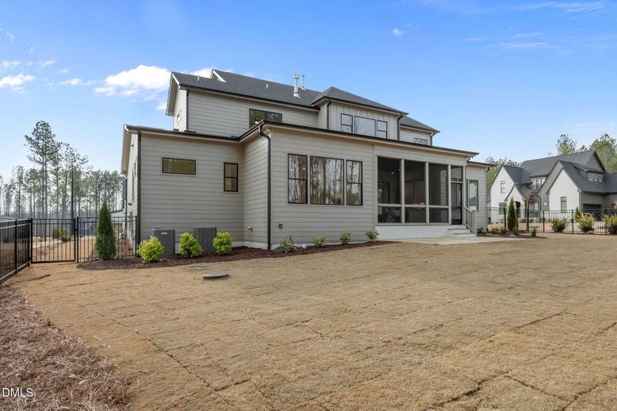 9-web-or-mls-07-img_6507